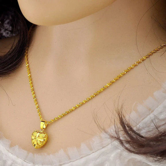 قلادة تذكارية على شكل قلب / Heart Shaped Memorial Necklace